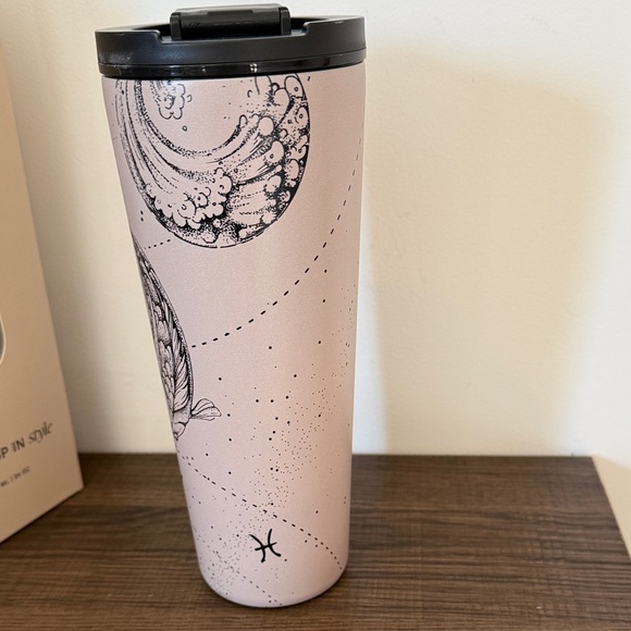 Burga Travel 24 oz Mug with Artistic Design - Picture 6 of 7